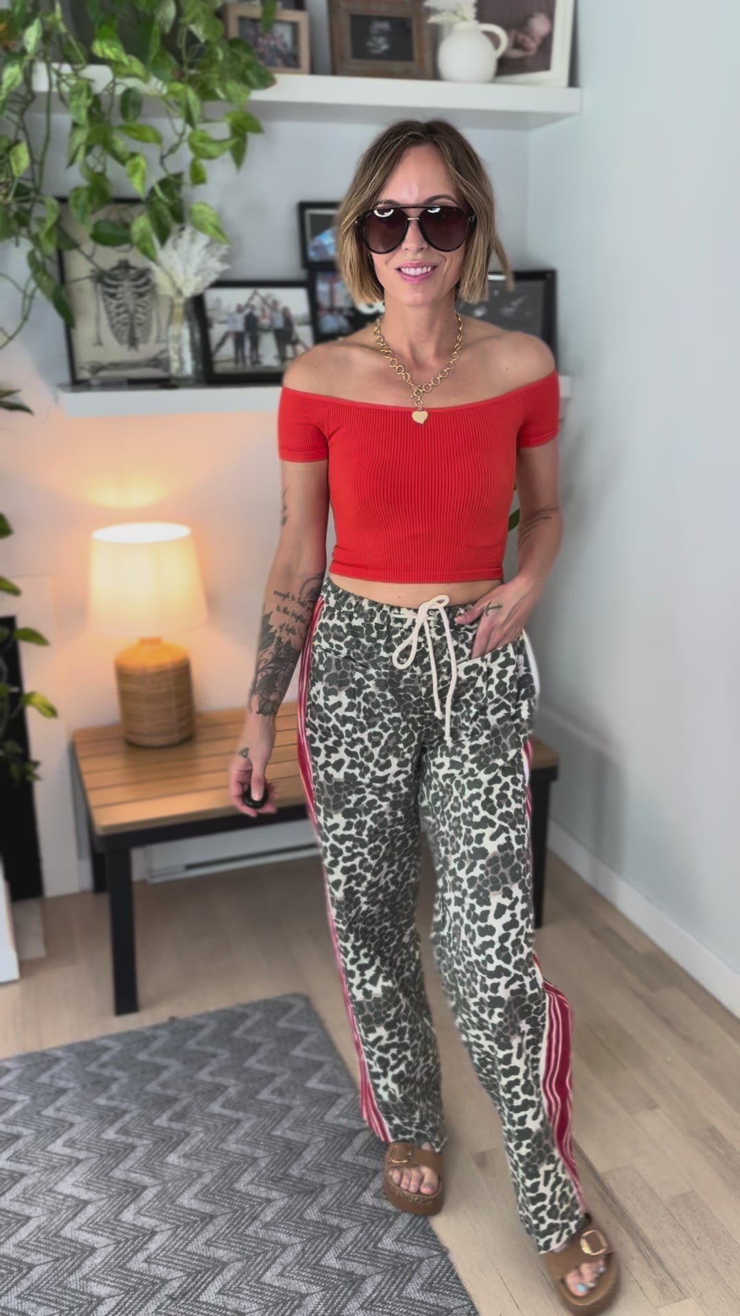Haisley Off Should Seamless Crop- SCARLETT