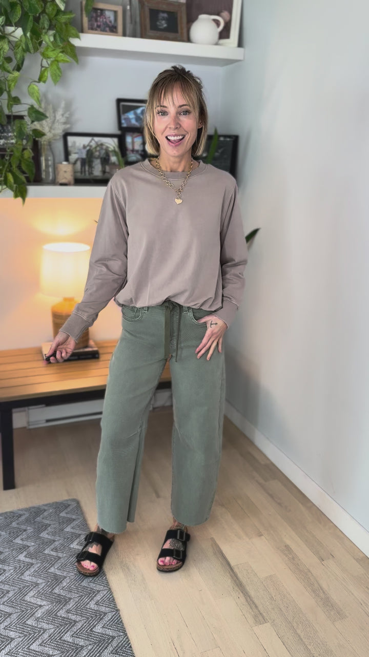 Mono B Quinn Mineral Cloud Bubble Hem Pullover- SILKEN TAUPE