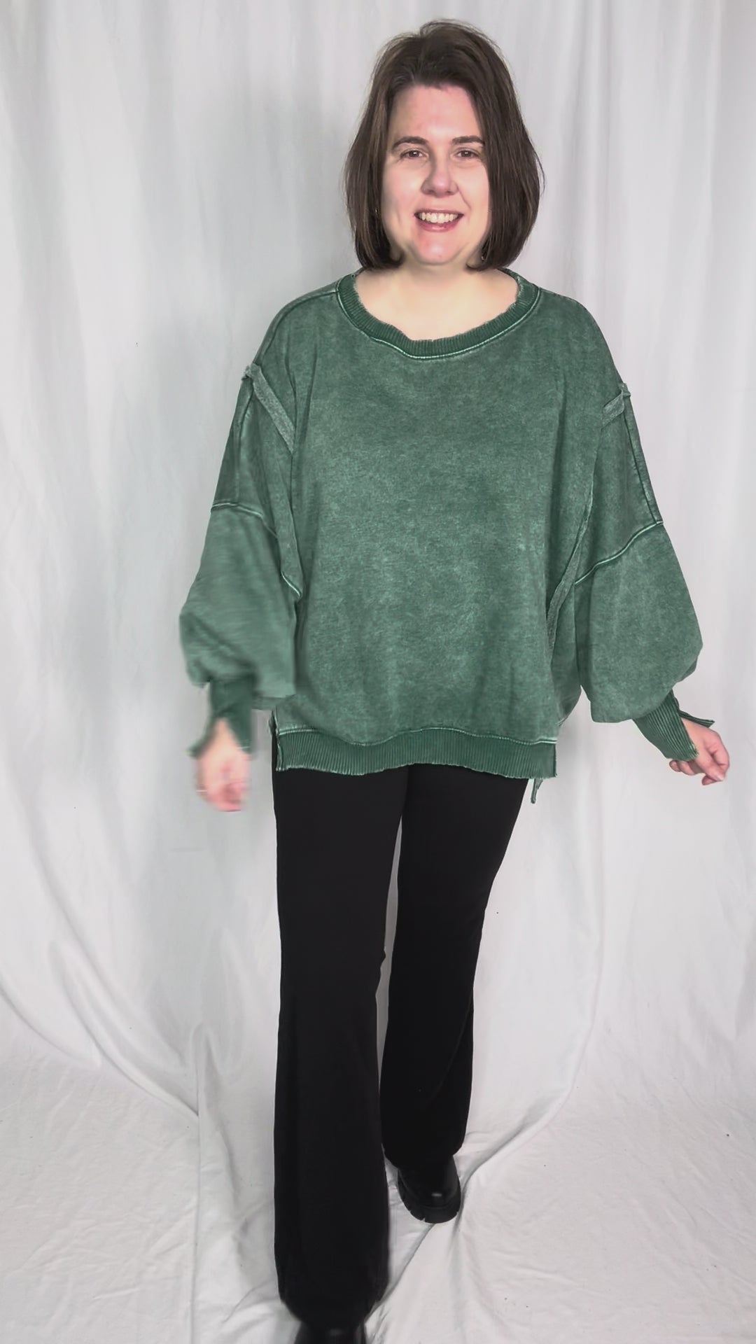 Mellow Acid Wash Fleece Sweatshirt- DARK GREEN