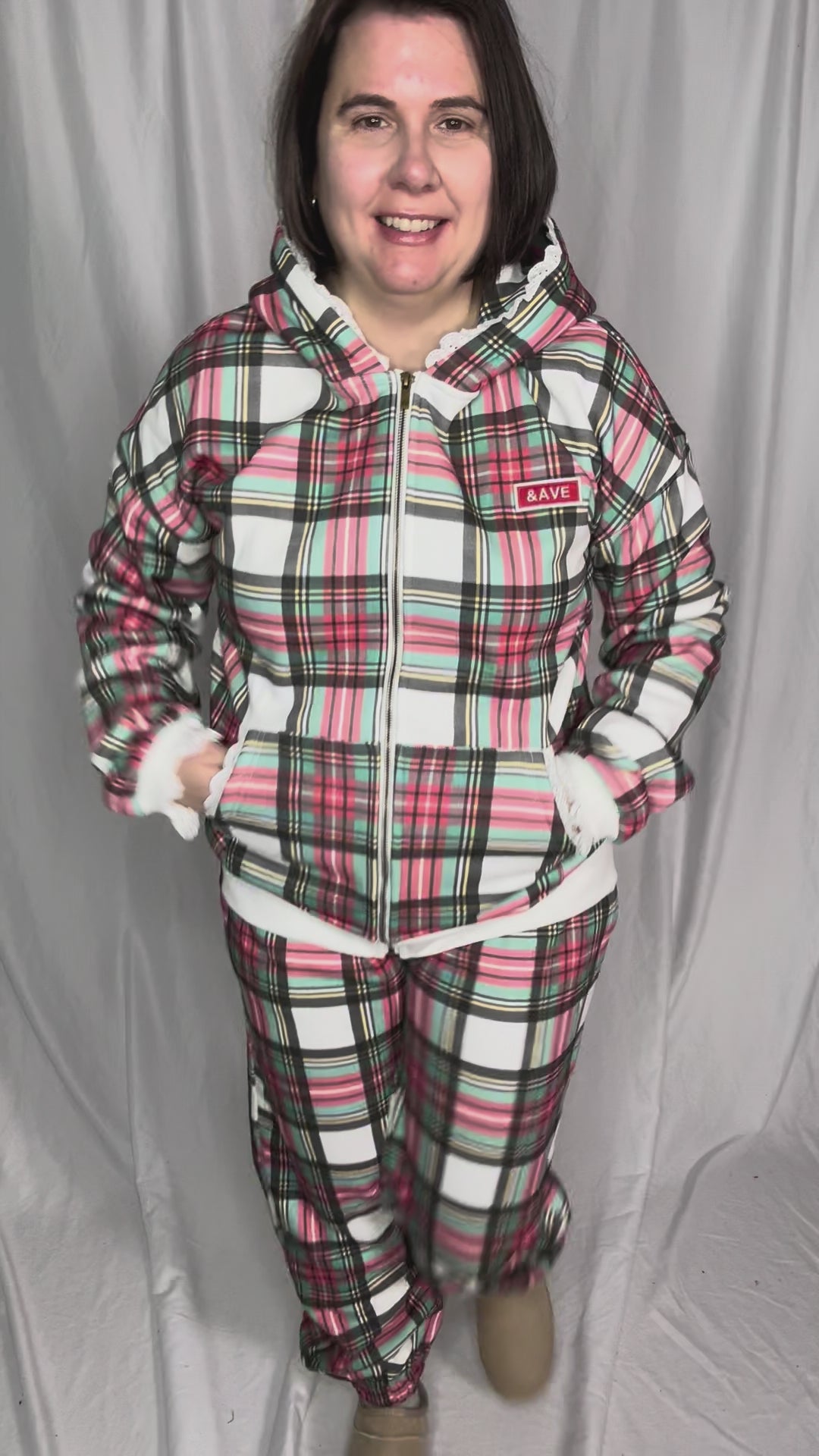 AMPERSAND AVE Comfort Zone Joggers- CHRISTMAS PLAID