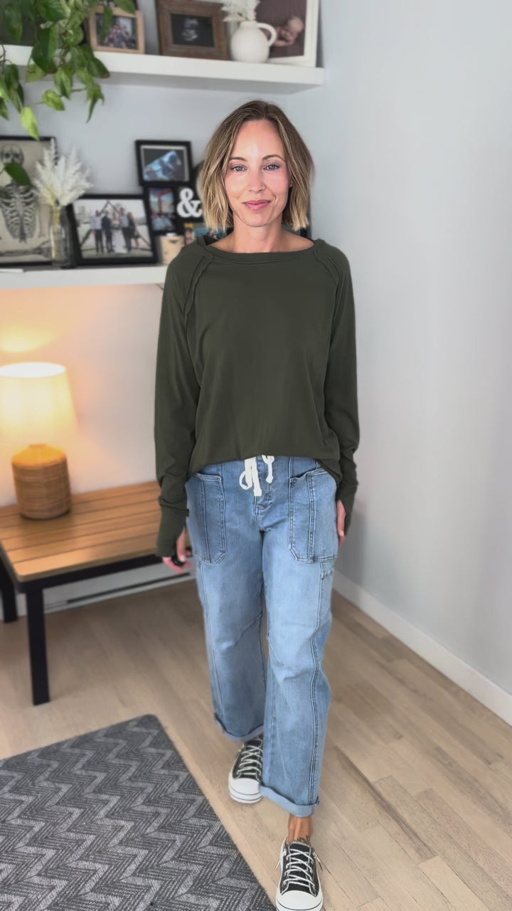 Rayna Cotton Raglan Sleeve Thumbhole Top- DARK OLIVE
