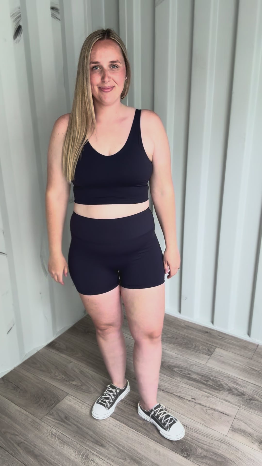 Faith Aligned Perfomance Cropped Tank Top- NAVY