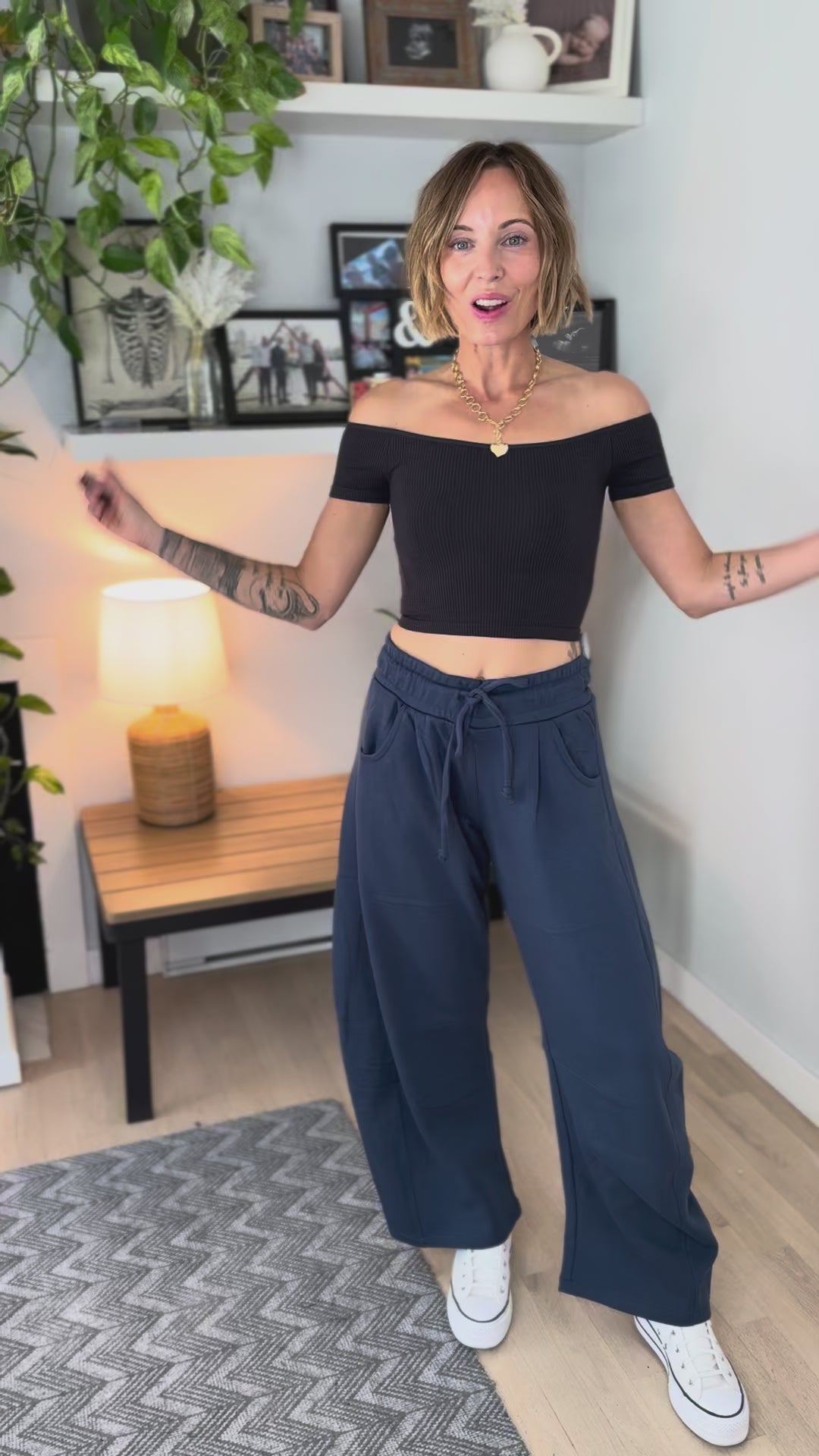 Haisley Off Should Seamless Crop- BLACK