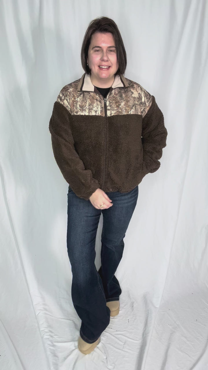 Wilder Camo Sherpa Pullover