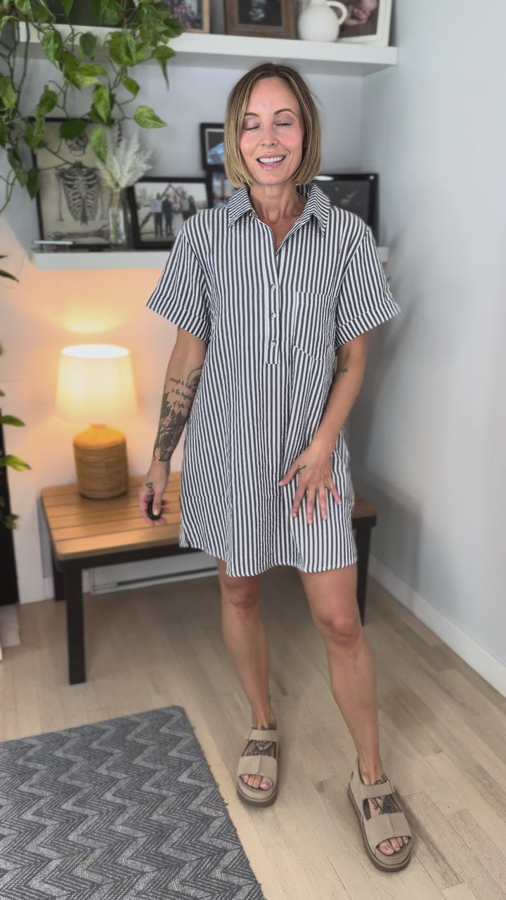 Marina Mae Seeksucker Dress- BLACK/WHITE
