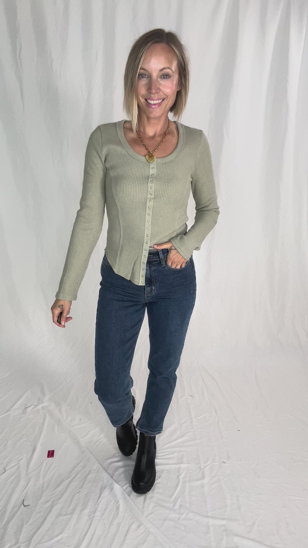Noa Waffle Henley- OLIVE