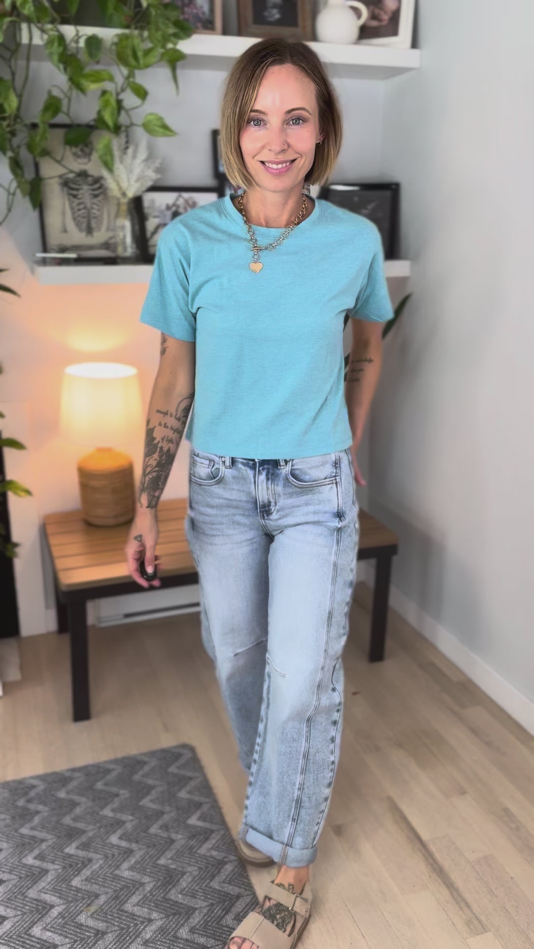 Nova Crew Neck Cropped T-Shirt- HTHR TEAL